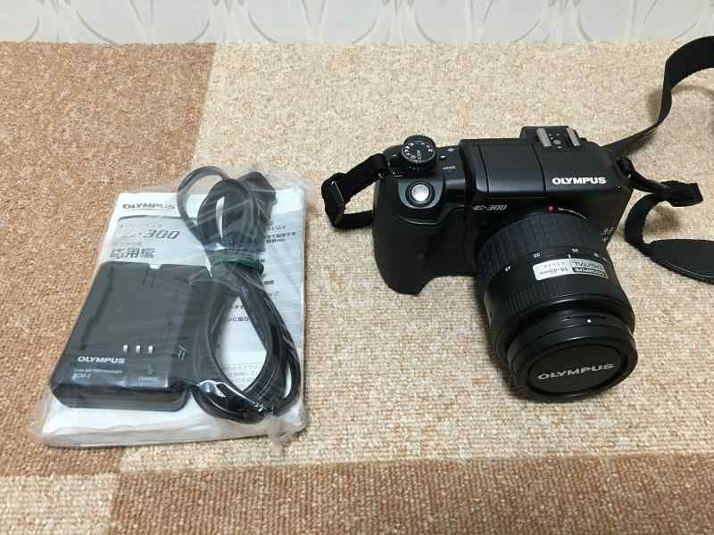 【中古】OLYMPUS デジタル一眼二眼レフ写真機 E-300 水晶体仕掛ける