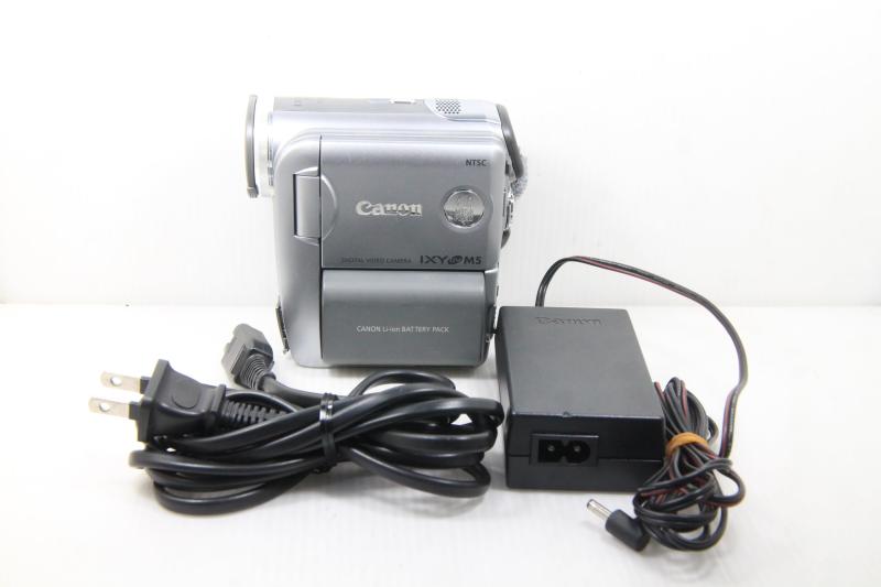 【中古】Canon IXY DVM5(ソードシルバー) 429万画素 10倍ズーム 0293B001