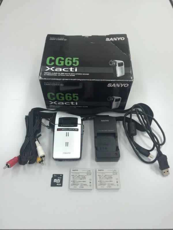 【中古】三洋電機 デジタルムービーカメラ「Xacti」 DMX-CG65(シルバー) DMX-CG65(S)｜カメラFanks-PROShop 店 8,880円