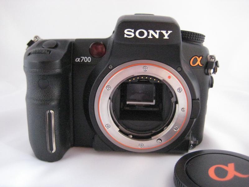【中古】SONY デジタル一眼二眼レフ α700 上半身 DSLR-A700