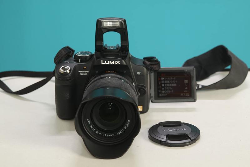 【中古】パナソニック デジタル一眼レフカメラ DMC-L10 レンズキット ブラックDMC-L10K-K 38,025円