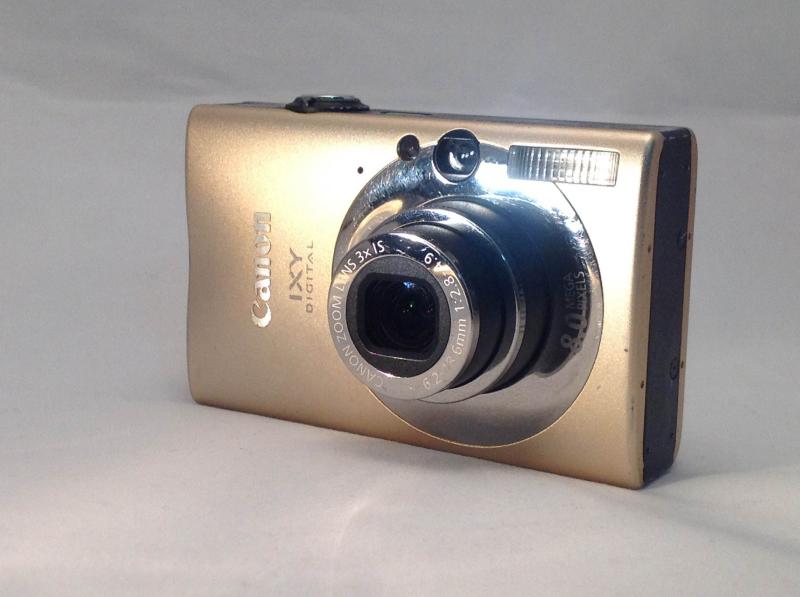 【中古】Canon デジタル写真機 IXY (イクシ) DIGITAL 20 IS(駱駝) IXYD20IS(コマーシャル)