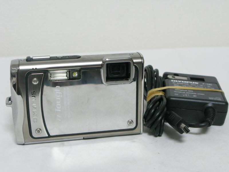 【中古】OLYMPUS 防水デジタルカメラ μTOUGH-8000 ブラック μTOUGH-8000BLK 17,000円