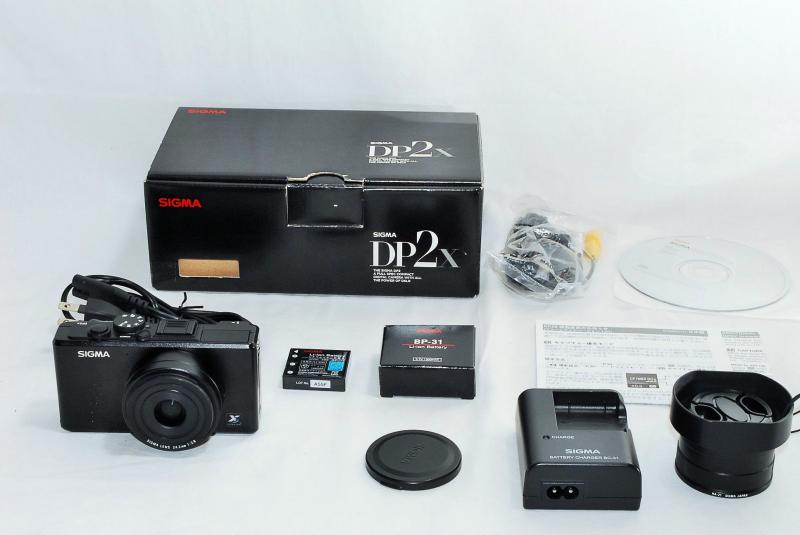 【中古】シグマ デジタル写真機 DP2x 1406万絵素 APS-C大いさ CMOS検知器 41粍 F2.8好いかげんに(35粍借り換え) RAW映画化能力のある Foveon検知器積み上げる