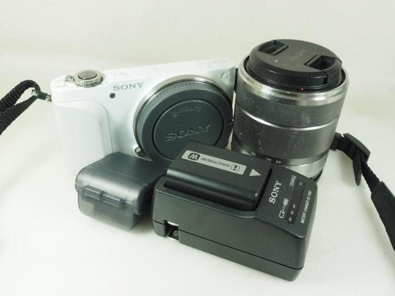 【中古】SONY デジタル一眼カメラ α NEX-5N ズームレンズキット ホワイト NEX-5NK/W