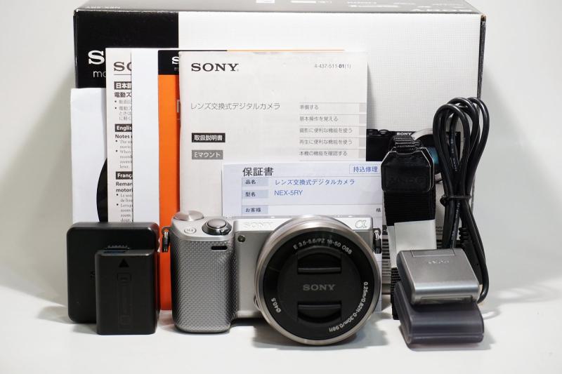【中古】SONY ミラーレス一眼 α NEX-5R パワーズームレンズキット E PZ 16-50mm F3.5-5.6 OSS付属 シルバー NEX-5RL/S