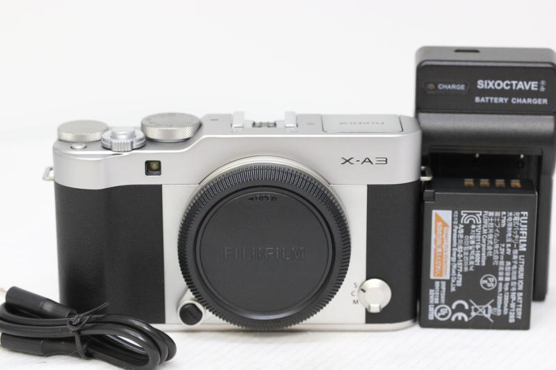 【中古】富士フイルム 銀鏡受け答え一眼写真機 X-A3本体のみ (しろがね色)(一揃いの道具ボックス席)