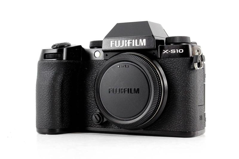 【中古】富士フイルム(FUJIFILM) 鏡鑑レスデジタルカメラ X-S10 上半身 F X-S10 黒いこと