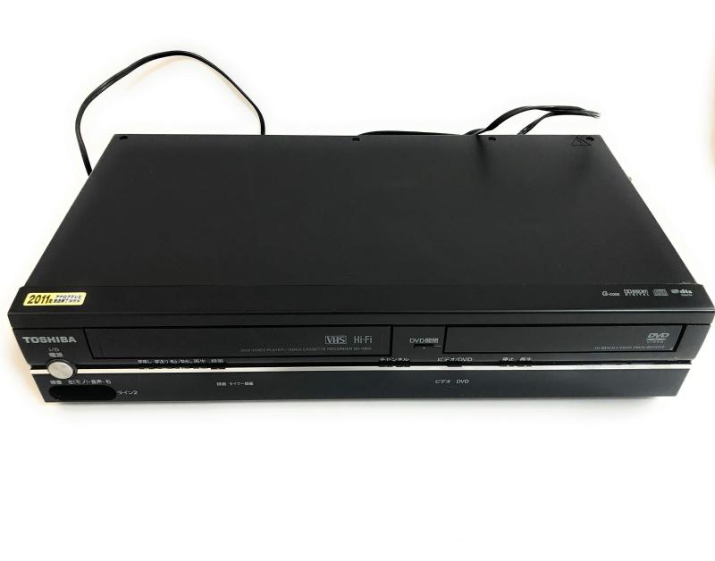 【中古】TOSHIBA VTR一体型DVDプレーヤー SD-V800