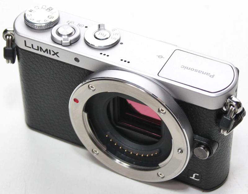 【中古】パナソニック(Panasonic) デジタル一眼カメラ ルミックス GM1 シルバー DMC-GM1 ボディ