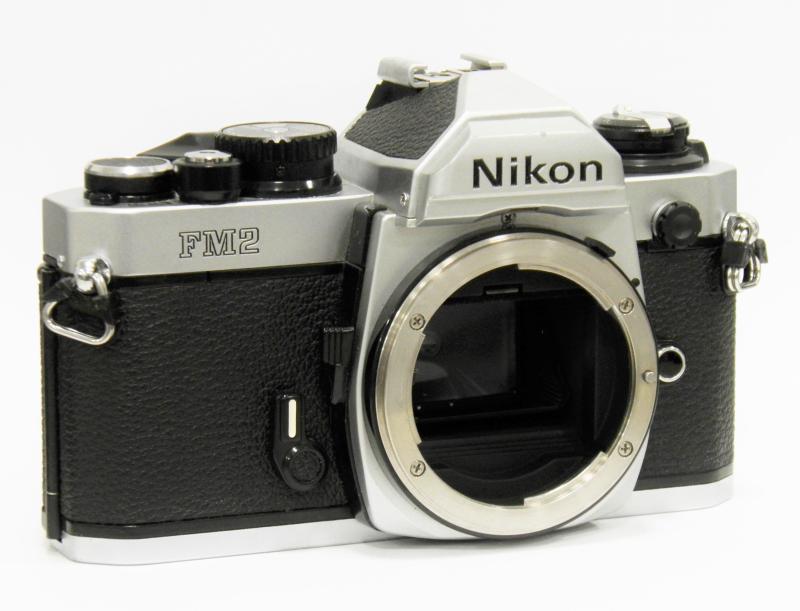 【中古】Nikon New FM2 しろがね色 上半身