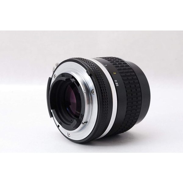 美品 ニコン AI-S NIKKOR 85mm f2 MF C132 【激安】 51.0%OFF