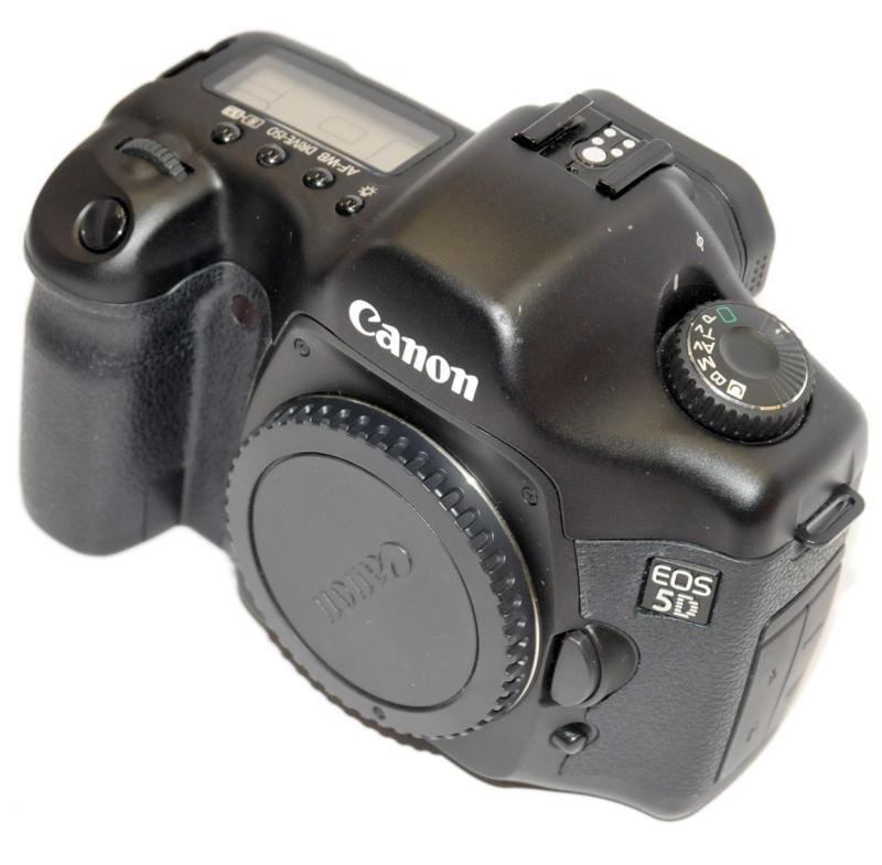 【中古】Canon デジタル一眼二眼レフ写真機 EOS 5D EOS5D