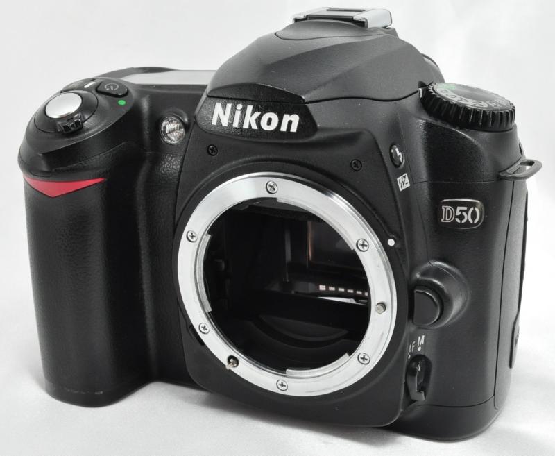 【中古】Nikon D50 黒いこと デジタル一眼二眼レフ写真機 上半身単体 D50B