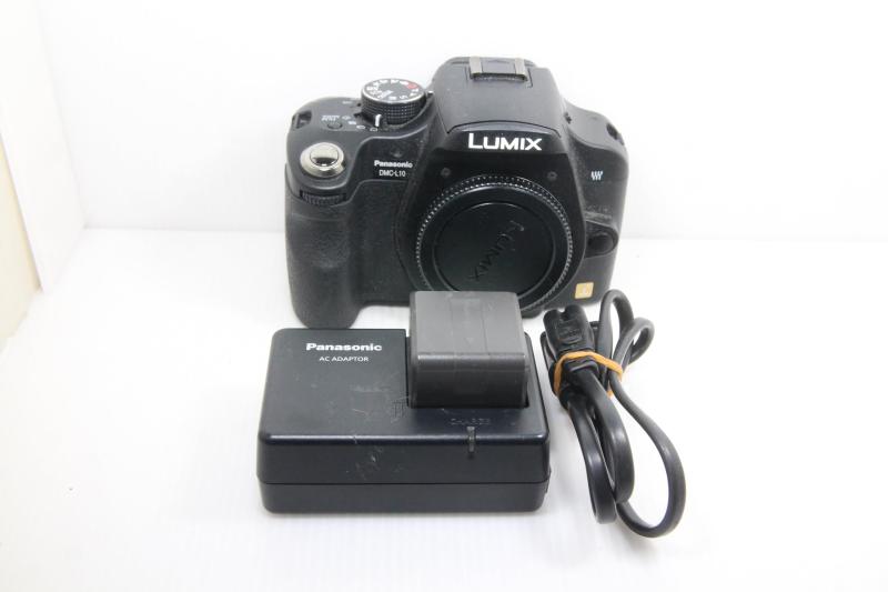 【中古】パナソニック デジタル一眼レフカメラ DMC-L10 ボディ ブラック DMC-L10-K