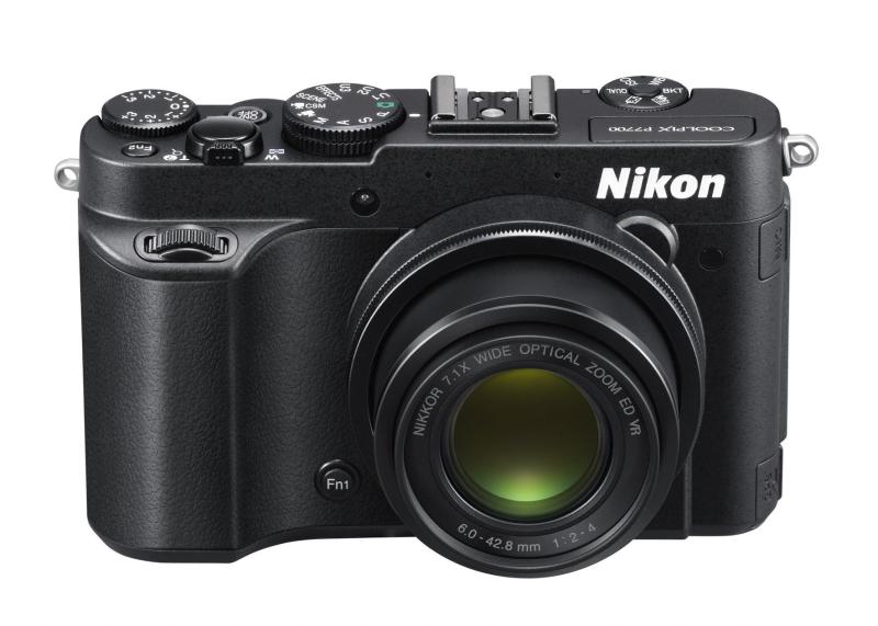 【中古】Nikon デジタル写真機 COOLPIX P7700 大差しわたし水晶体 バリ一角液晶 黒いこと P7700BK
