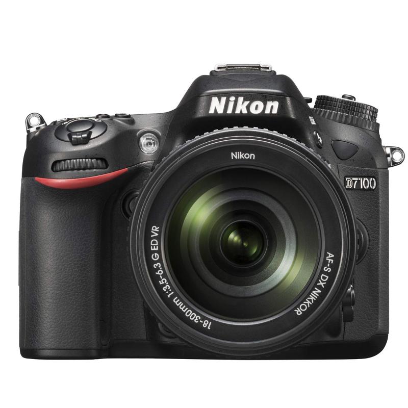 【中古】Nikon デジタル一眼一眼レフ写真機 D7100 18-300 VR スーパーズームキット D7100LK18-300