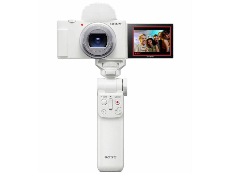 【中古】SONY(ソニー) コンパクトデジタルカメラ VLOGCAM Vlog用写真機 白いこと ZV-1II シューティンググリップキット(同梱手持ち部分:GP-VPT2BT白いこと、蓄電池風呂敷き包み+1個) 気流映写幕嘱する 18-50粍 F1.8-4. 写真機 中古 一般受け おすすめ 高画質
