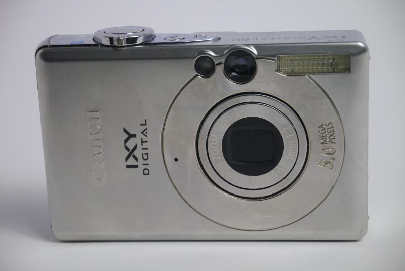 【中古】Canon IXY DIGITAL 60 しろがね色