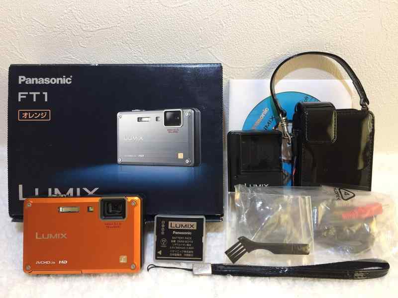 【中古】パナソニック 雨合羽デジタル写真機 LUMIX (ルミックス) FT1 サンライズオレンジ DMC-FT1-D