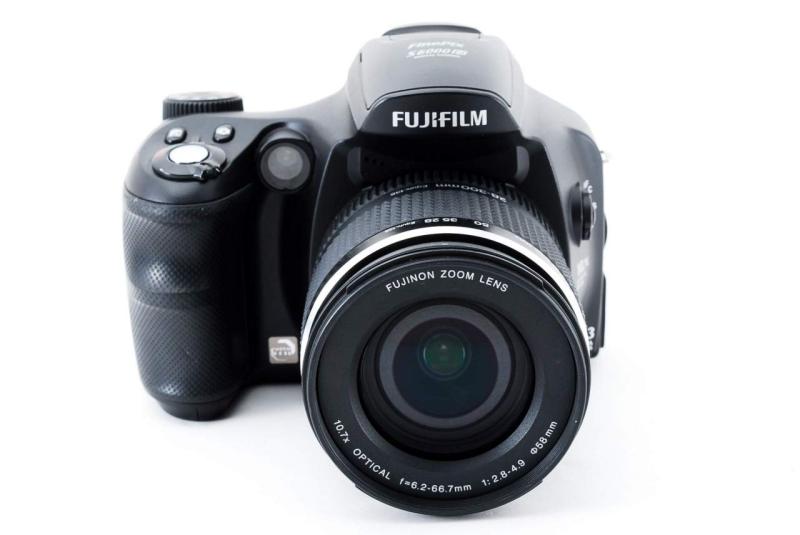 【中古】FUJIFILM デジタルカメラ FinePix(ファインピックス) S6000fd FX-S6000 17,395円
