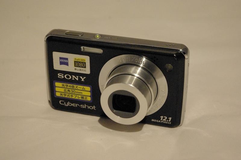 【中古】デジタルカメラ Cyber-Shot(サイバーショット) W220 (1210万画素/光学x4/デジタルx8/ブラック) ブラック DSC-W220/B カメラ 一眼レフ ミラーレス レンズ 中古 人気 おすすめ 高画質|カメラFanks-PROShop2nd店