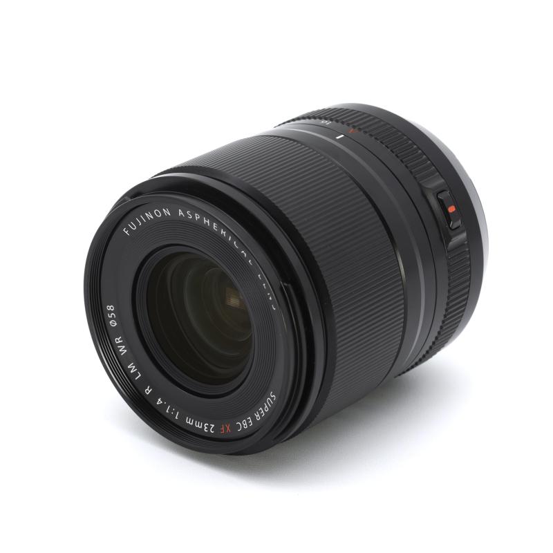 【中古】富士フイルム(FUJIFILM) X 取り替えっこ水晶体 フジノン 単興味の中心 広角 大差しわたし 23粍 F1.4 防塵防滴耐低温 直線的原動機(静音) 絞り輪っか F XF23MMF1.4 R LM WR 写真機 中古 一般受け おすすめ 高画質