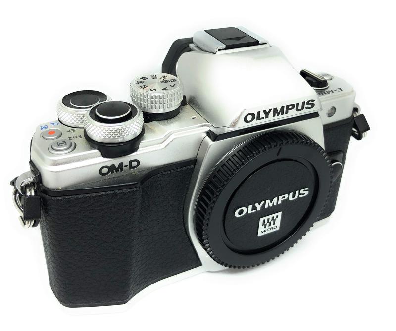 【中古】OLYMPUS ミラーレス一眼 OM-D E-M10 MarkII 14-42mm EZレンズキット シルバー｜カメラFanks-PROShop2nd店