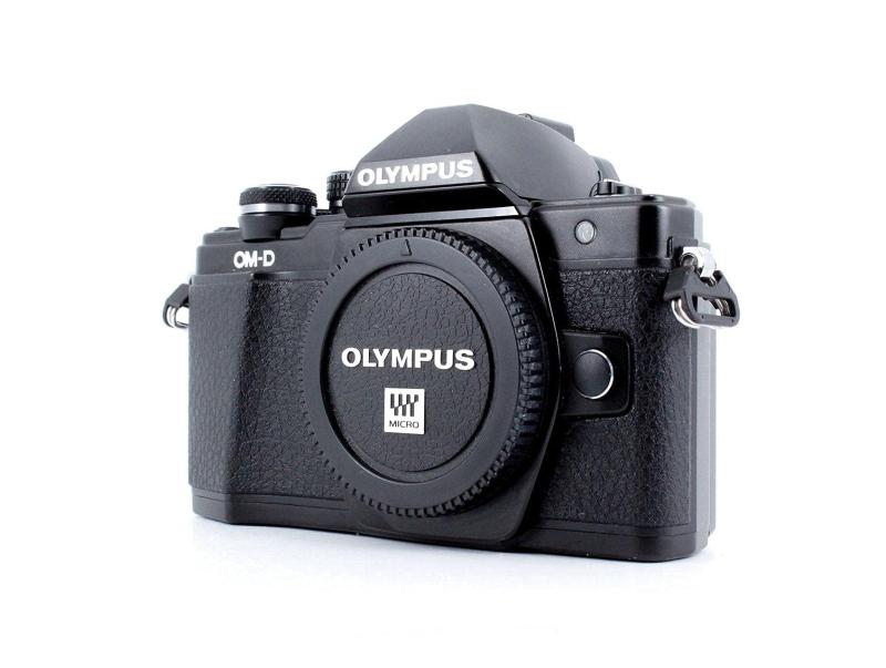 【中古】OLYMPUS ミラーレス一眼 OM-D E-M10 MarkII 14-42mm EZレンズキット ブラック｜カメラFanks-PROShop2nd店