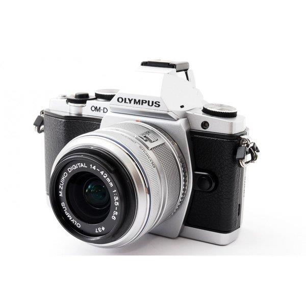 【中古】オリンパス OLYMPUS OM-D E-M5 シルバー シルバー レンズキット 美品 ストラップフラッシュ付き カメラ 中古 人気 おすすめ 高画質