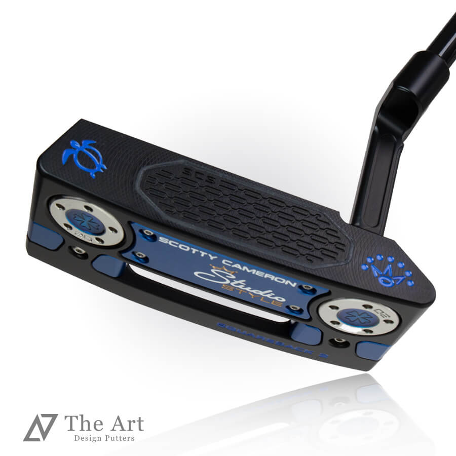 【お買い物マラソン限定！!P10倍】 スコッティキャメロン (SCOTTY CAMERON) 2025 スタジオスタイル スクエアバック2 [Hawaiian Honu] M アートブラック Black & Blue ゴルフ用品 ゴルフグッズ シンプル ブランド ラウンドグッズ ラウンド用品 プレゼントやギフトにも｜キャメロン専門店　Himawari