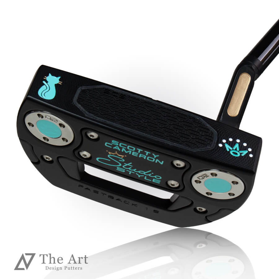 スコッティキャメロン(SCOTTY CAMERON)2025 スタジオスタイル ファストバック1.5 [Golden Cat Whiskers] M+ アートブラックフィニッシュ ターコイズ ゴルフ用品 ゴルフグッズ おしゃれ シンプル ブランド ラウンドグッズ ラウンド用品 プレゼントやギフトにも｜キャメロン専門店　Himawari