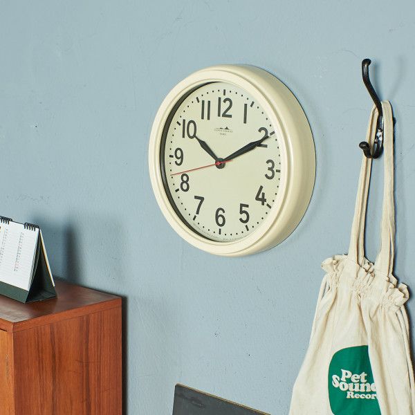雑貨 スチール HK HORO CLOCK IVORY 時計 壁掛け 白 アイボリー クロック ホーロー 日本製 made in japan スイープムーブメント 壁掛け時計 #78029
