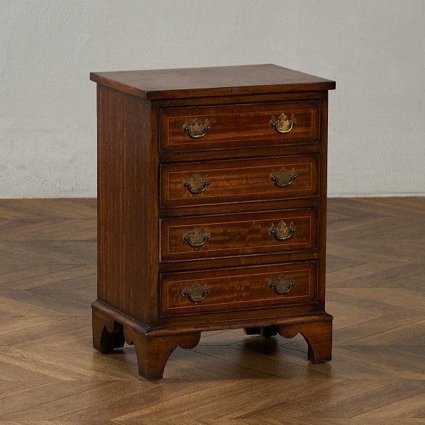 イギリス製 英国 クラシック 4段 チェスト オーク材 無垢材タンス ※i4※ 楽天市場】英国 アンティーク オールドパイン 無垢材 4段 5杯 チェスト