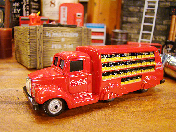 楽天市場】コカ・コーラ ボトルトラック ミニカー 1/87スケール