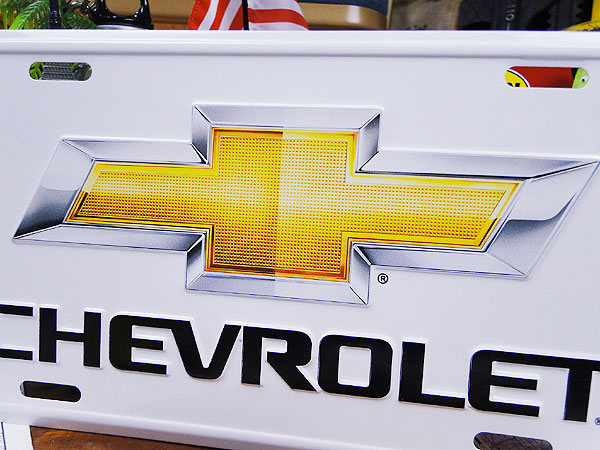 シボレーのライセンスプレート ゴールドボウタイエンブレム ナンバープレート アメリカ看板 サインプレート アメリカ雑貨 インテリア雑貨 アメリカン雑貨 超特価sale開催 壁掛け インテリア ブリキプレート ティンサイン Cmプレート かっこいい男の部屋 おしゃれ 小物 シボレーのライセンスプレート ゴールドボウタイエンブレム ナンバープレート アメリカ看板 サインプレート アメリカ雑貨 インテリア雑貨 アメリカン雑貨 超特価sale開催 壁掛け インテリア ブリキプレート ティンサイン Cmプレート かっこいい男の部屋 おしゃれ 小物