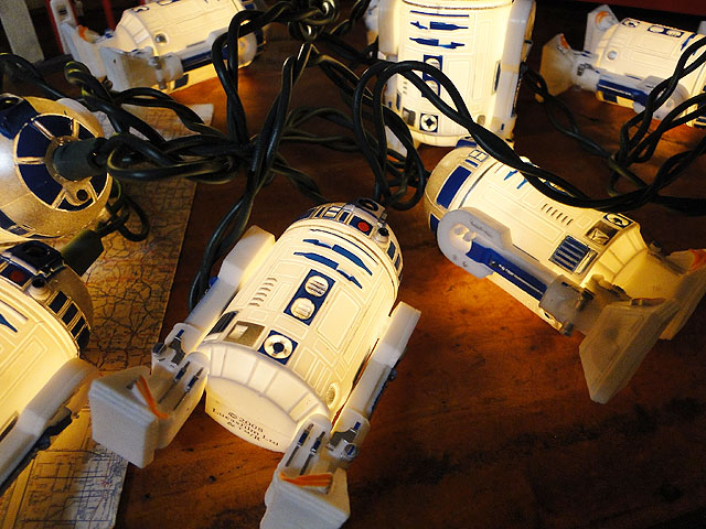 楽天市場 スターウォーズ R2 D2の10連パーティーライト アメリカ雑貨 アメリカン雑貨 スターウォーズ グッズ プレゼント フィギュア おしゃれ 北欧 かわいい アメキャラ アメコミ 照明 インテリア アメリカ雑貨通販キャンディタワー