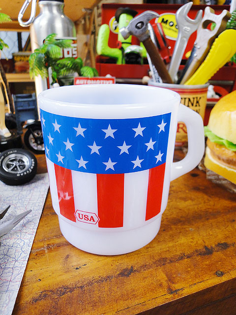 楽天市場】アンティーク品☆ グラスベイク社 星条旗ミルクガラスマグ