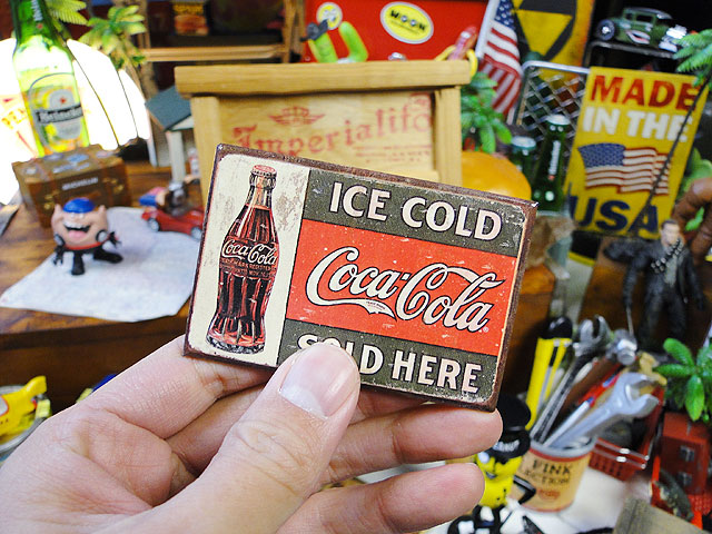 楽天市場 コカ コーラのマグネットシート 1916年サイン コカコーラグッズ 雑貨 グッズ ブランド Coca Cola アメリカ雑貨 アメリカン雑貨 ステーショナリー 文房具 磁石 おしゃれ アメリカ 雑貨 おもしろ 人気 アメリカ雑貨通販キャンディタワー