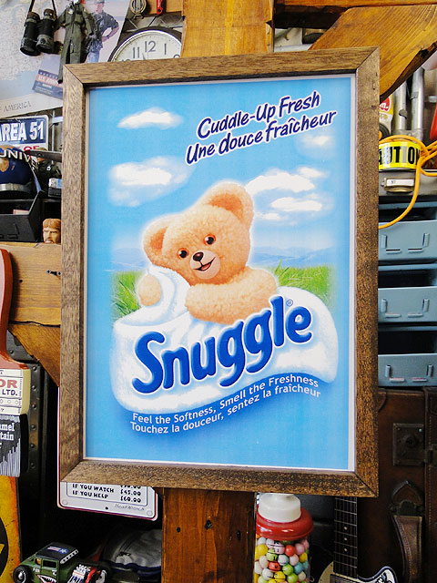 ポスターフレーム スナッグル アメリカ雑貨 アメリカン雑貨 壁掛け 壁飾り インテリア雑貨 おしゃれ 人気 アンティーク 壁面装飾 絵 装飾 ディスプレイ パネル ウォールデコレーション アメキャラ アメコミ ポスター レトロ 壁立て プレゼント ギフト デザイン Educaps