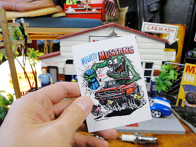 男性に人気 ラットフィンクのモンスターステッカー マスタング 自分仕様だから愛着も強くなる 世田谷ベース 人気のアメリカ雑貨屋 おしゃれ おもしろ アメリカン雑貨 車 バイク スーツケース デカール シール レトロ アメリカン キャンディータワー Bagochile Cl