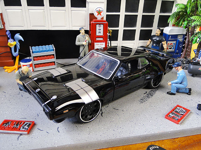 Jada　映画　ワイルドスピード　ダイキャストミニカー　1/24スケール　（ドム　プリムスGTX　1972　ブラック）　アメリカン雑貨　アメリカ雑貨　映画グッズ　ワイスピグッズ　モデルカー かっこいい　ガレージ雑貨　ガレージング雑貨　ショップインテリア
