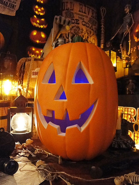 ジャックオーランタン ジャコランタン ジャックオランタン ジャック オ ランタン ディスプレイ かぼちゃ ハロウィーン ハロウィン カボチャ 飾り アメリカ雑貨 装飾 パーティー アメリカン雑貨 ハロウィン グッズ 雑貨 3連パンプキンのエアーディスプレイ