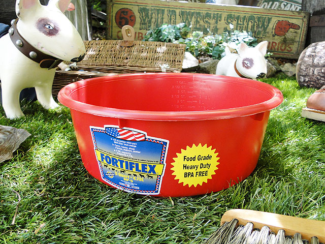 楽天市場 アメリカのタブバケツ 4 7l Fortiflex Tub 5qt レッド こだわり派が夢中になる 人気のアメリカ雑貨屋 通販 アメリカ 雑貨 アメリカン雑貨 インテリア雑貨 カッコイイ男の部屋 おしゃれ 生活雑貨 アメリカ雑貨通販キャンディタワー