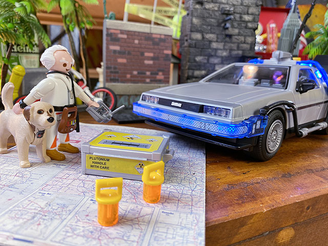 楽天市場 プレイモービル 映画 バック トゥ ザ フューチャー のデロリアン マーティ ドク アインシュタインのフィギュア付属 アメリカ雑貨通販キャンディタワー