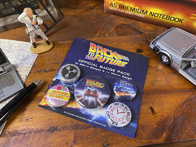 映画　バック・トゥ・ザ・フューチャー　オフィシャル缶バッジセット　5個入　公式グッズ画像