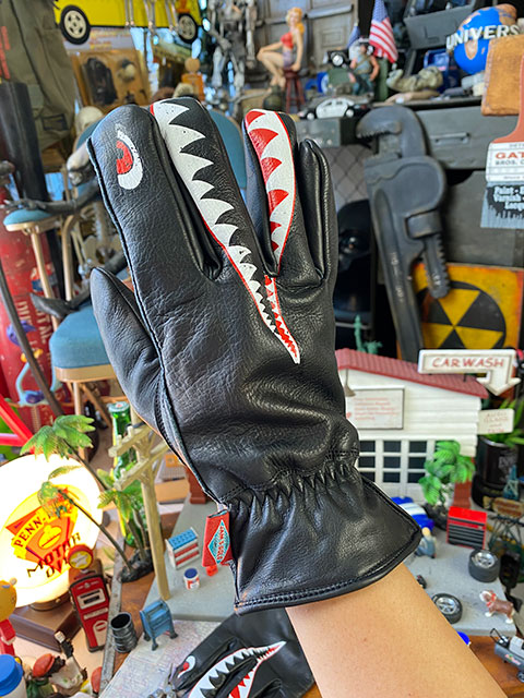 シャークヘッド・ウインターレザーグローブ(ブラック)