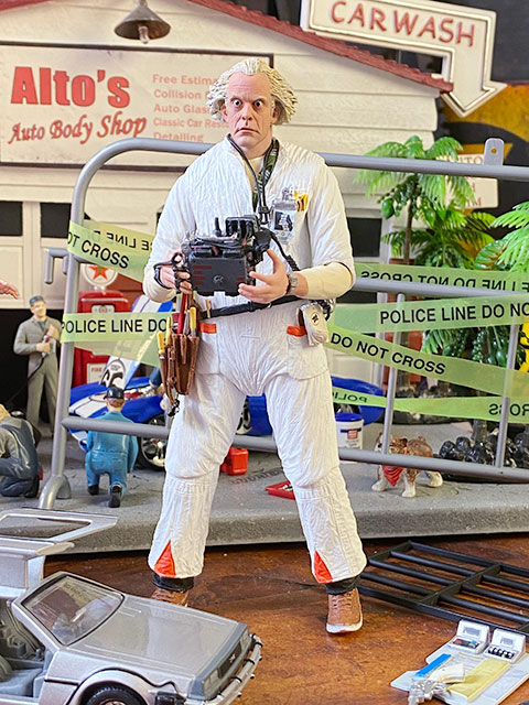 NECA　映画　バック・トゥ・ザ・フューチャー　エメット・ブラウン博士　ドク　アルティメット7インチアクションフィギュア　（1985年バージョン）　アメリカン雑貨　アメリカ雑貨　バックトゥザフューチャー  映画　グッズ　インテリア　おしゃれ　BTTF
