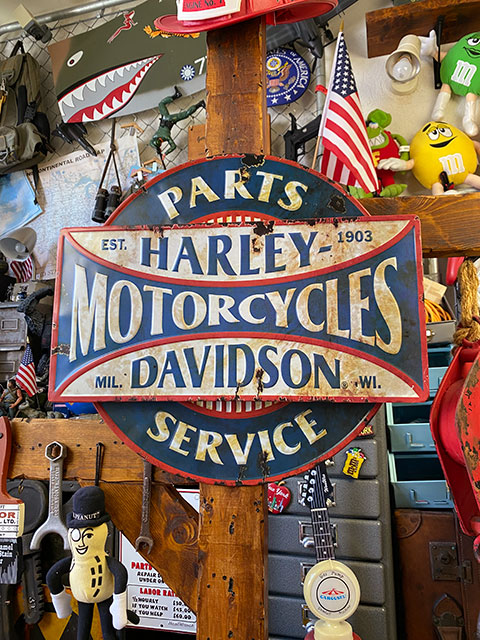 ハーレーダビッドソン パーツ&サービス 3Dメタルサイン 看板 アメリカン雑貨 アメリカ雑貨 グッズ HARLEY DAVIDSON おしゃれ かっこいい バイク バイカー ブランド ガレージ|アメリカ雑貨通販キャンディタワー