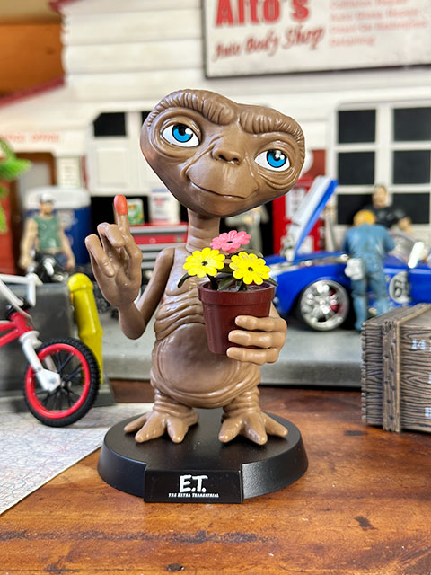E.T　 ヘッドノッカー　（ボブルヘッド） 楽天市場】NECA E.T. ヘッドノッカー アメリカン雑貨 アメリカ